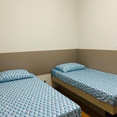 APARTAMENTO INTEIRO COM WiFi 70MB, AR CONDICIONADO, PROXIMO AO ESTADIO DO CAFÉ Londrina Eksteriør billede