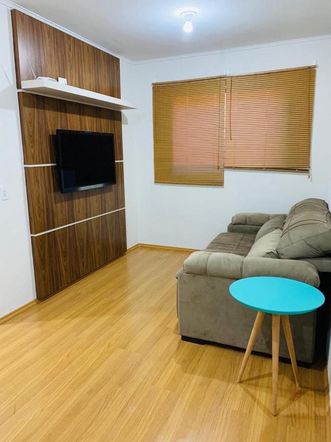 APARTAMENTO INTEIRO COM WiFi 70MB, AR CONDICIONADO, PROXIMO AO ESTADIO DO CAFÉ Londrina Eksteriør billede
