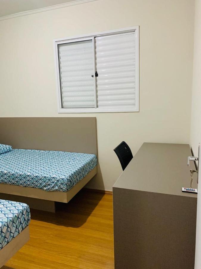 APARTAMENTO INTEIRO COM WiFi 70MB, AR CONDICIONADO, PROXIMO AO ESTADIO DO CAFÉ Londrina Eksteriør billede