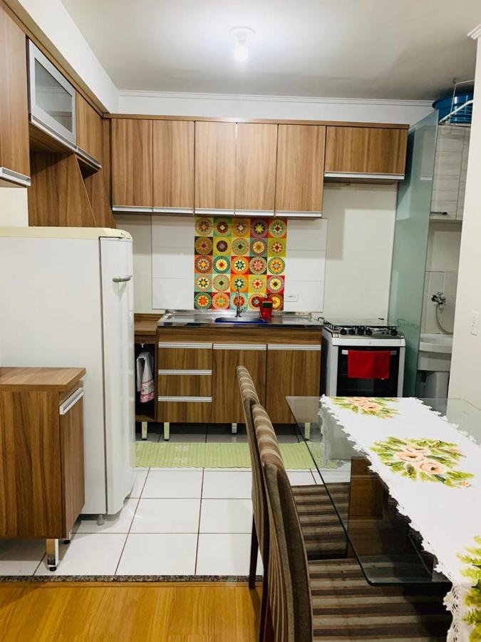 APARTAMENTO INTEIRO COM WiFi 70MB, AR CONDICIONADO, PROXIMO AO ESTADIO DO CAFÉ Londrina Eksteriør billede